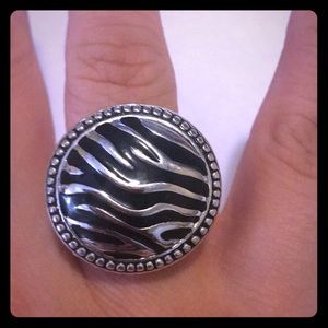 3/$16 Premier Designs zebra cocktail ring